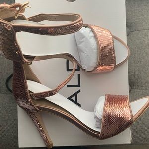 Aldo Fiolla rose gold sequin heels